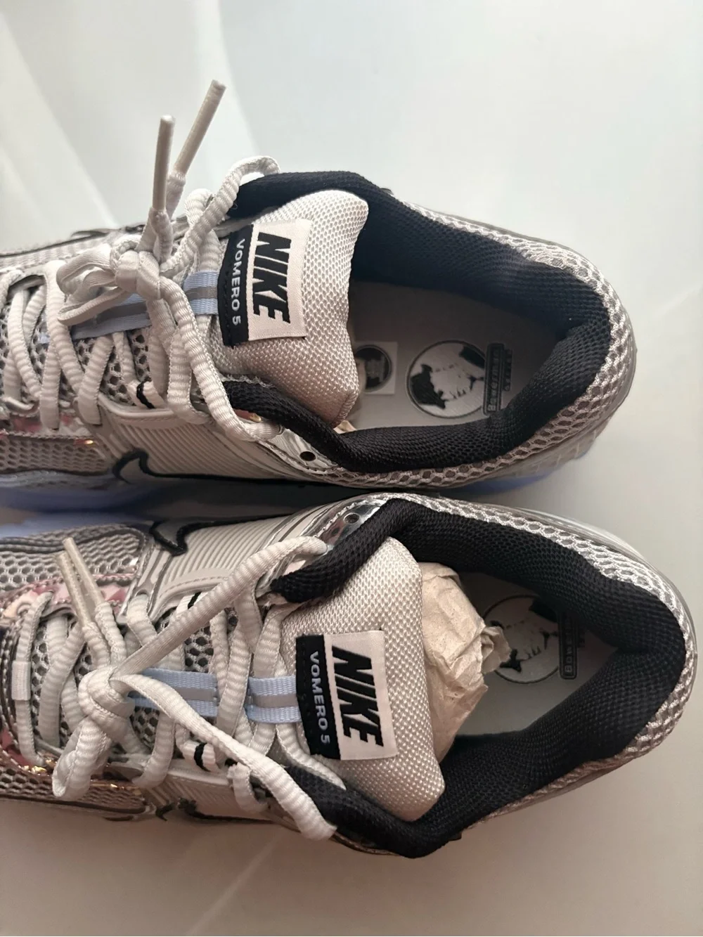 Nike vomero sneakers